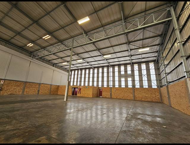 1,166M² WAREHOUSE TO LET IN LINBRO PARK